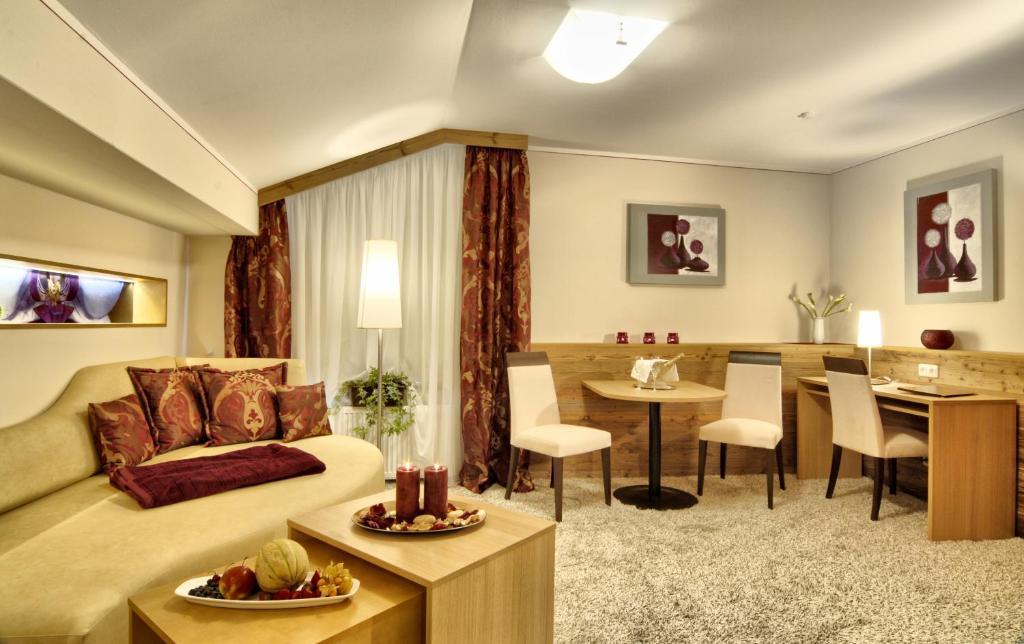 Hotel Neuhaeusl Superior Berchtesgaden Room photo